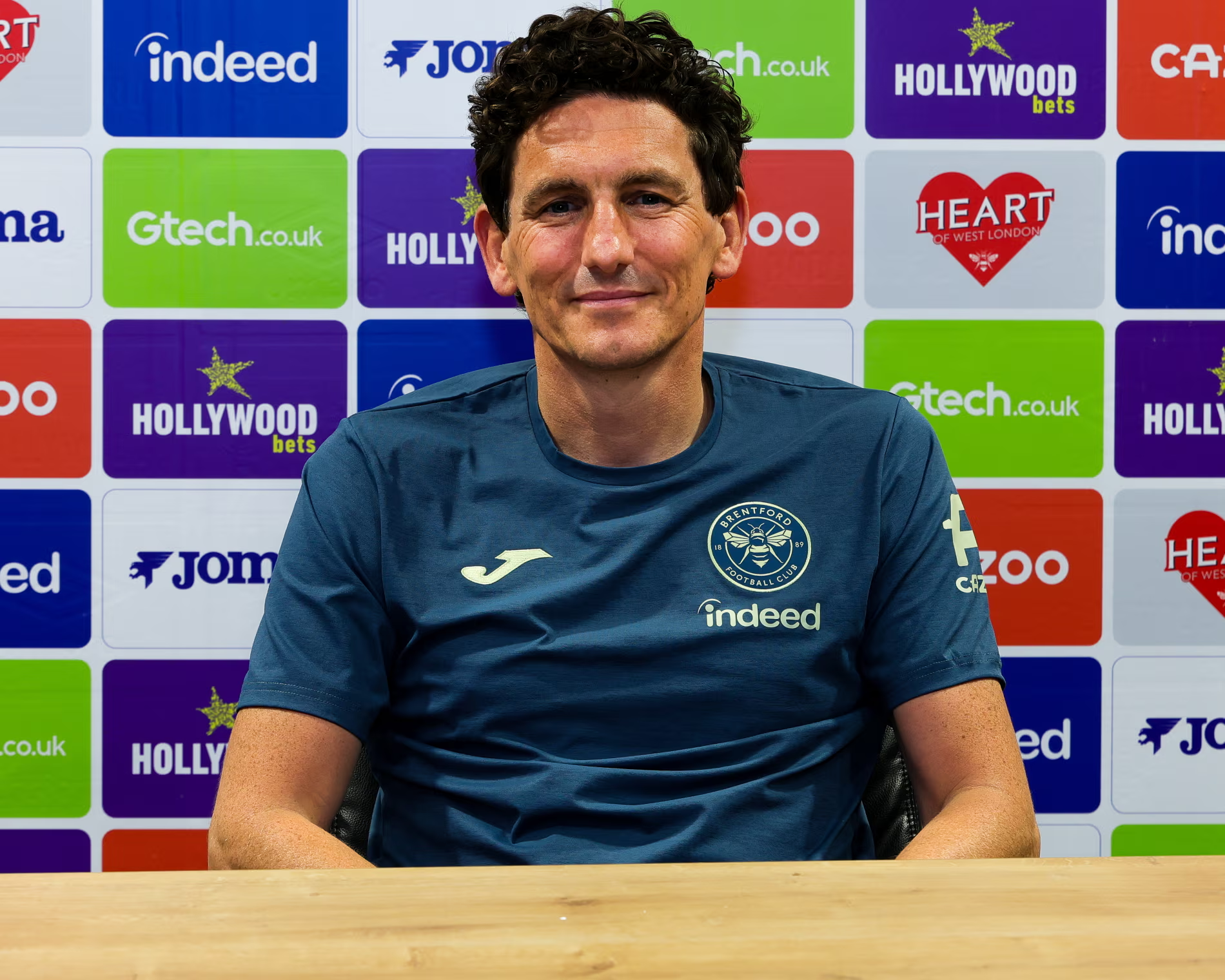 Keith Andrews melangkah maju dari tugasnya sebagai gelandang serang dan berjanji untuk membuat Brentford ‘tanpa henti’